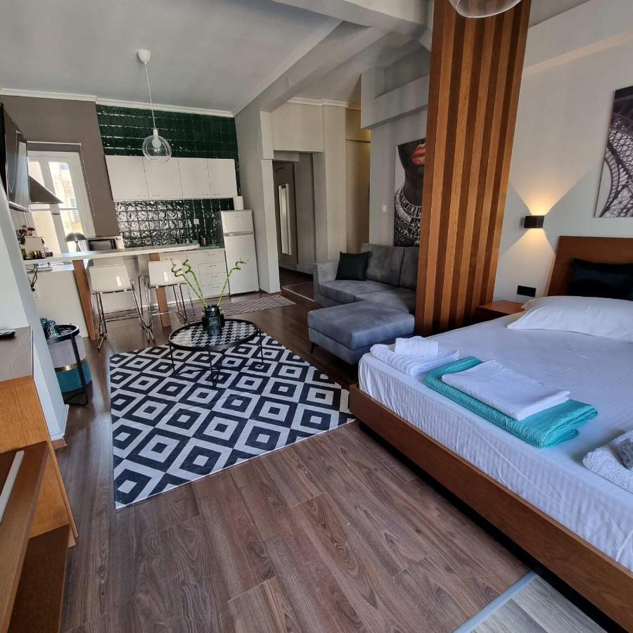 Red Rooms Tsimiski 60 Салоники Экстерьер фото